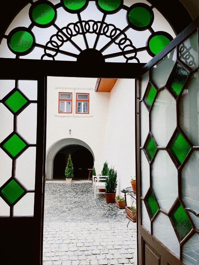 Historical Zaffir House - Market Square Левоча Экстерьер фото