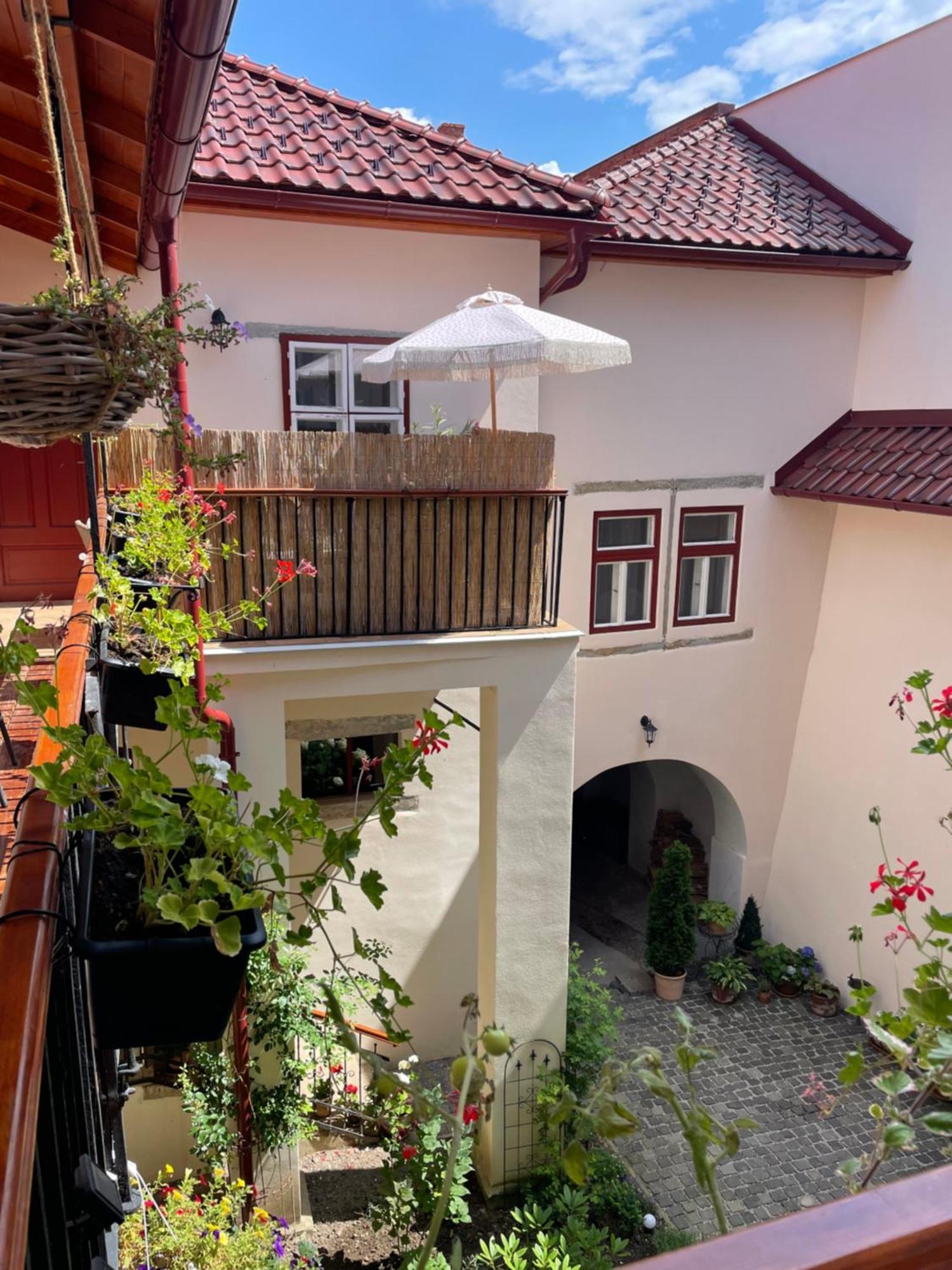 Historical Zaffir House - Market Square Левоча Экстерьер фото